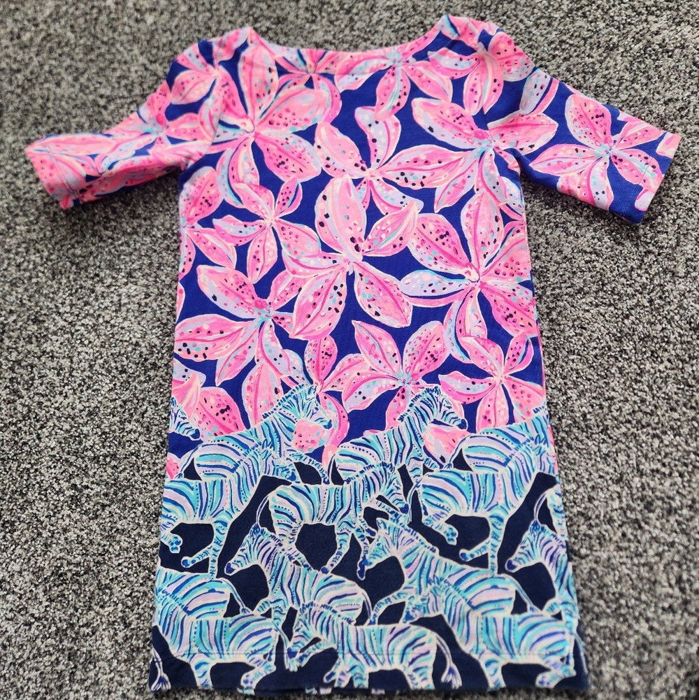 Pink and navy Lilly Pulitzer dress with zebra border. Size medium 6-7